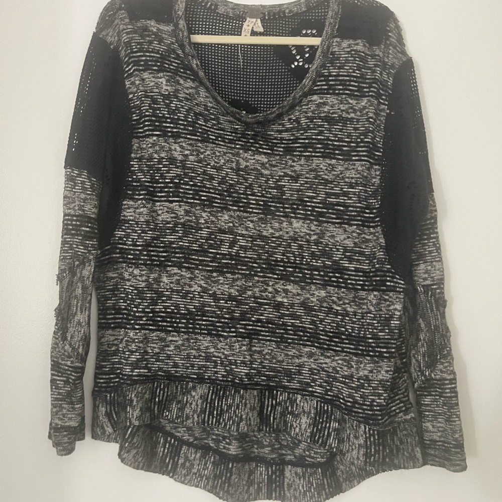 We The Free Women's Black and Gray Sweater
